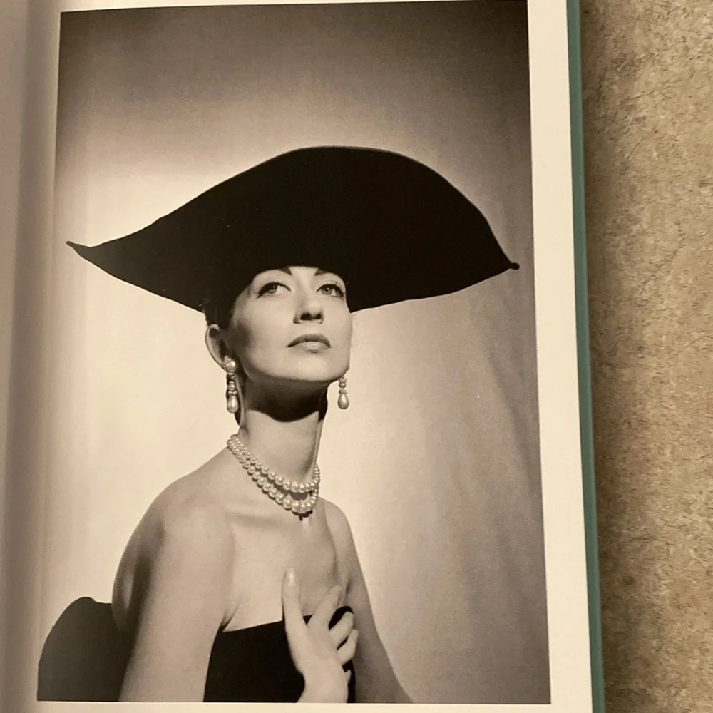 Givenchy - Little book of Givenchy - Picture 2 of 2